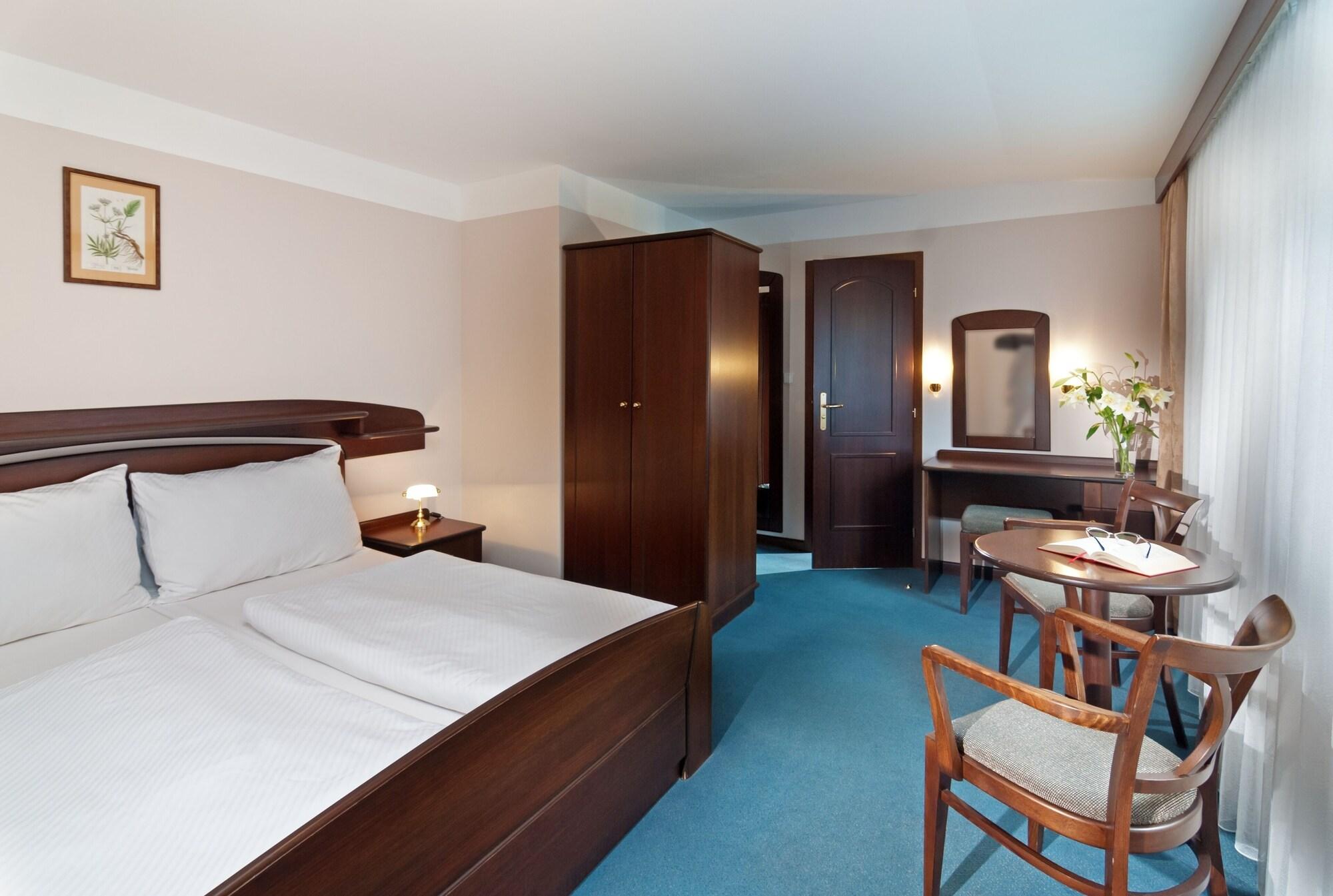 Hotel Zatisi Шпиндлерув-Млин Экстерьер фото