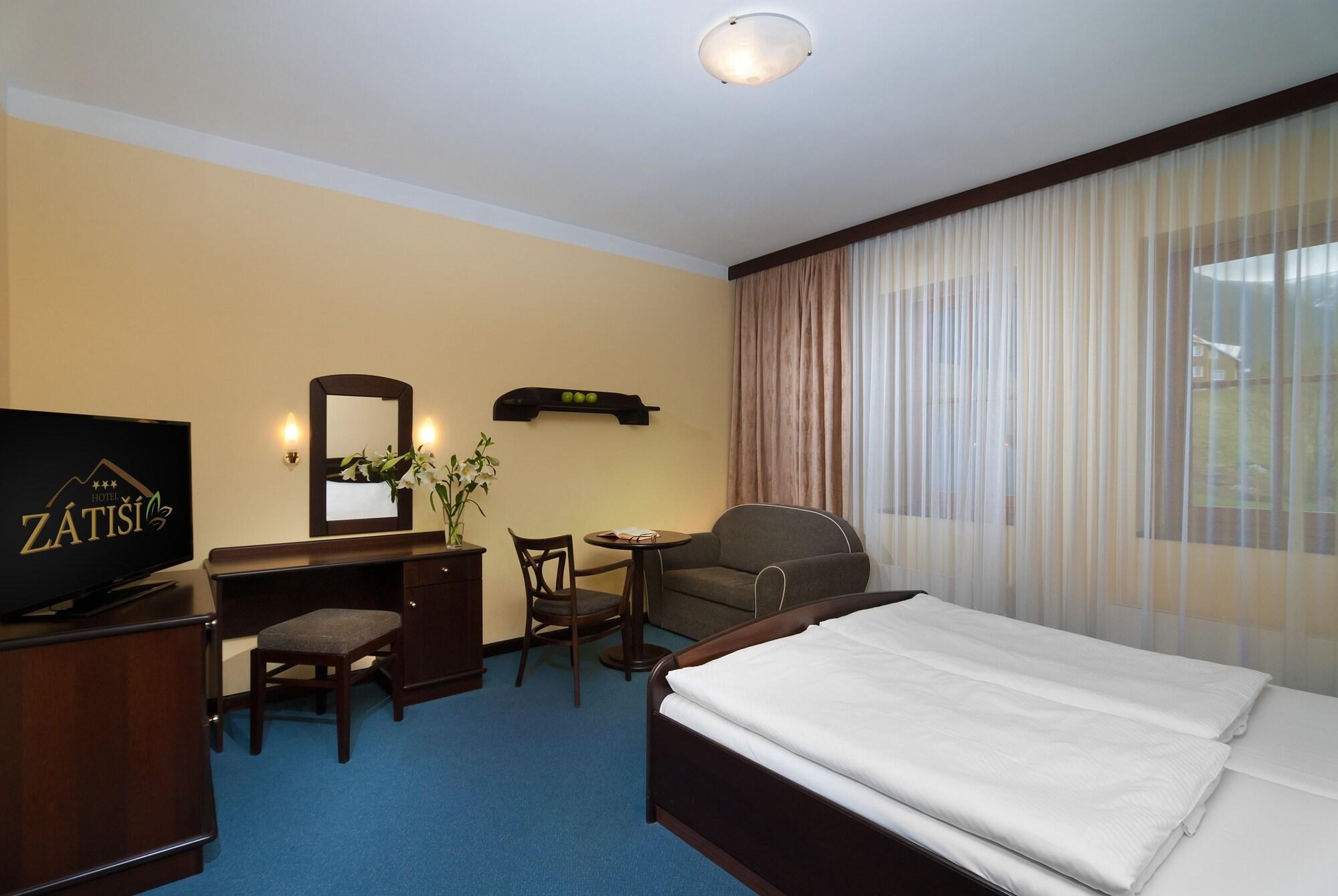 Hotel Zatisi Шпиндлерув-Млин Экстерьер фото