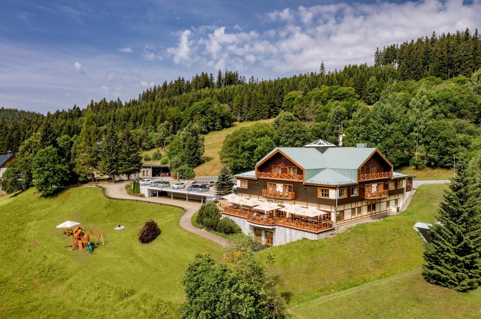Hotel Zatisi Шпиндлерув-Млин Экстерьер фото