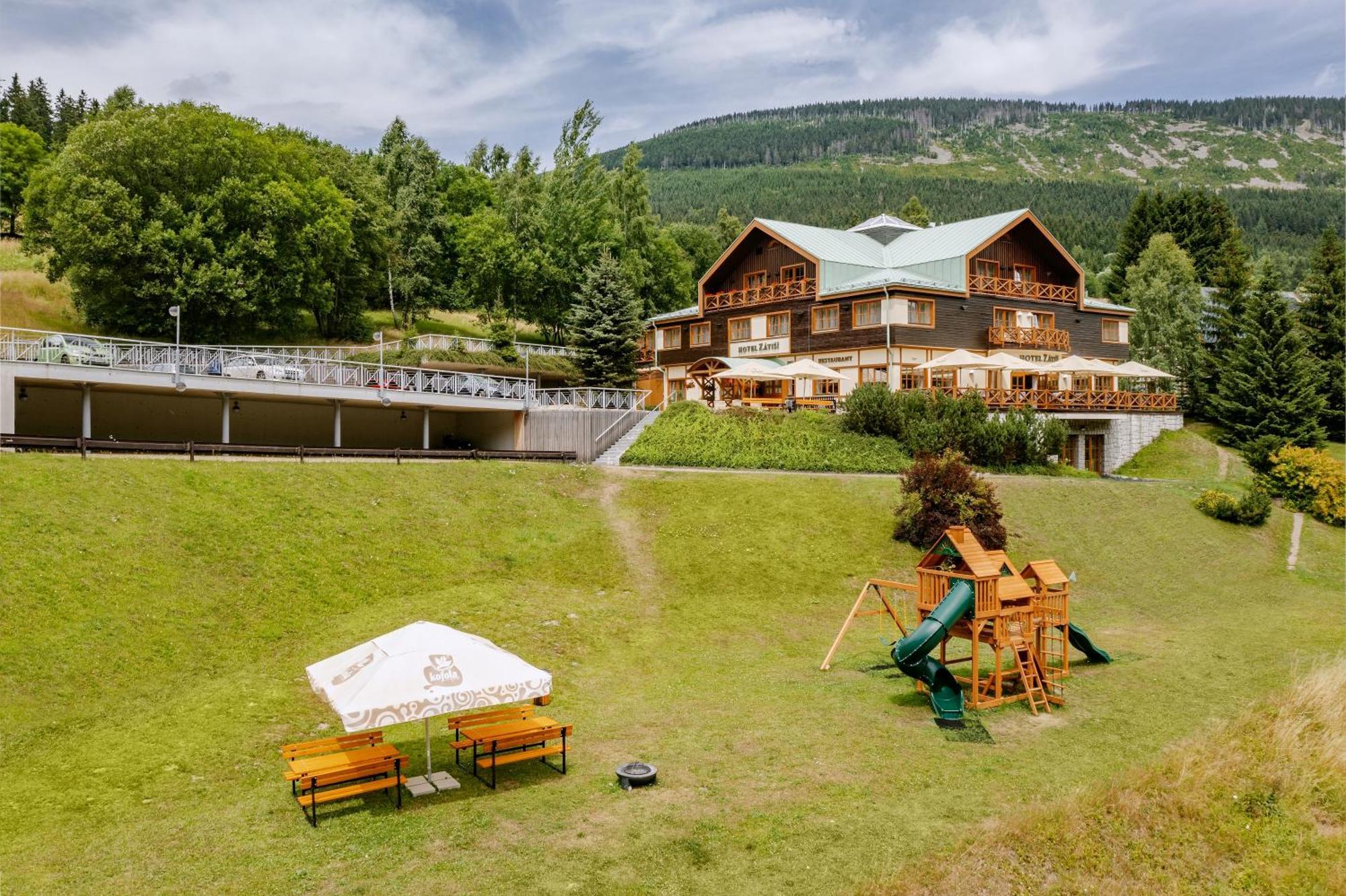 Hotel Zatisi Шпиндлерув-Млин Экстерьер фото